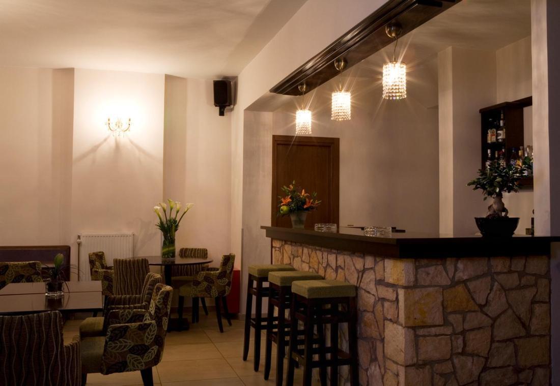 Vytina Mountain View Hotel エクステリア 写真