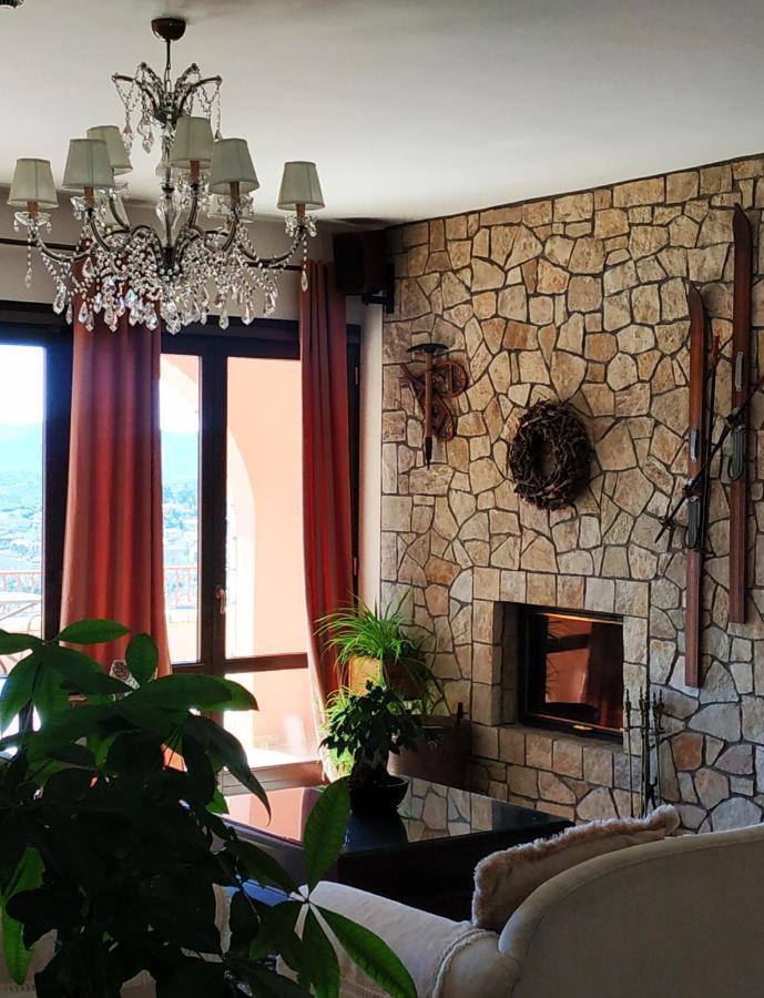 Vytina Mountain View Hotel エクステリア 写真