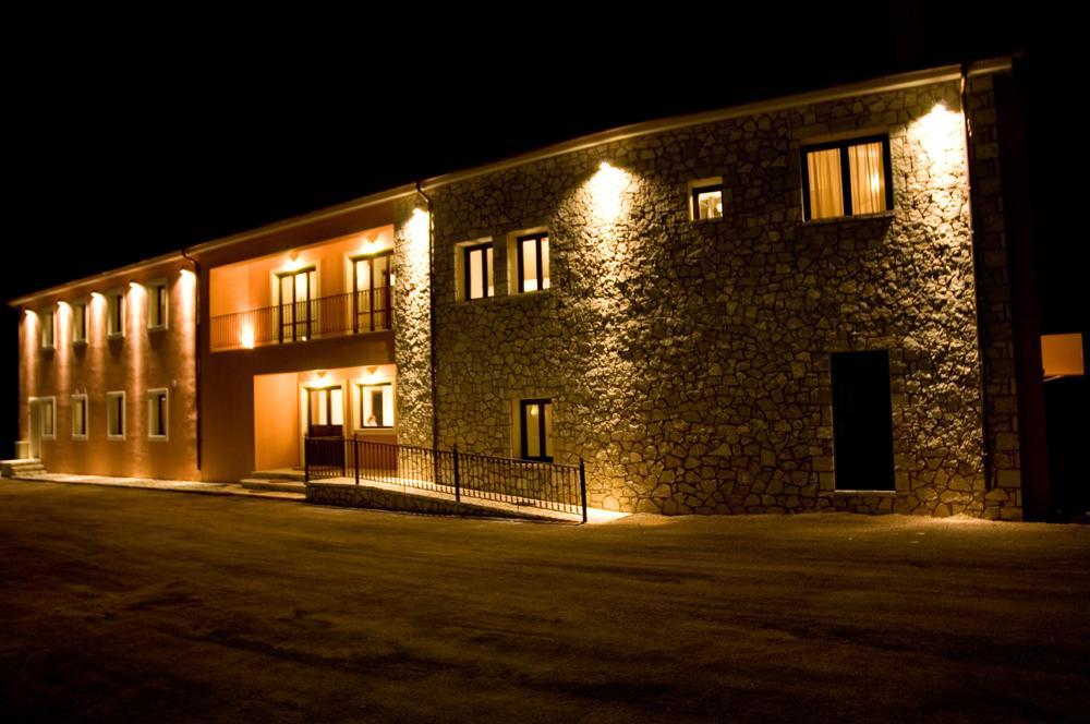 Vytina Mountain View Hotel エクステリア 写真